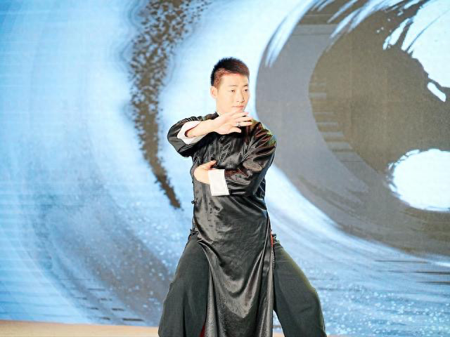 武術(shù)表演。