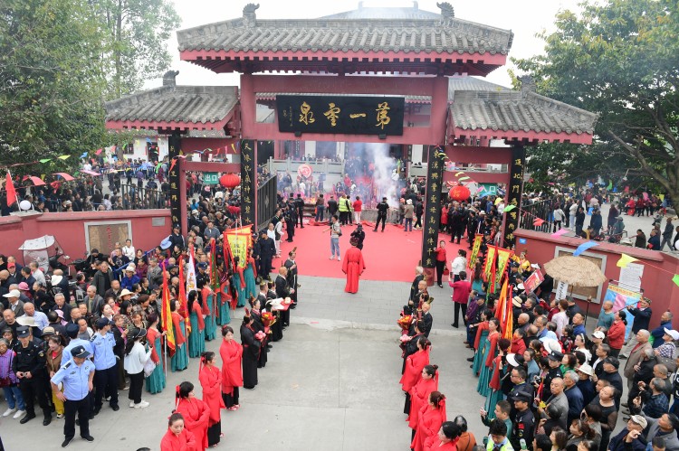 圣母廟民俗活動(dòng)。