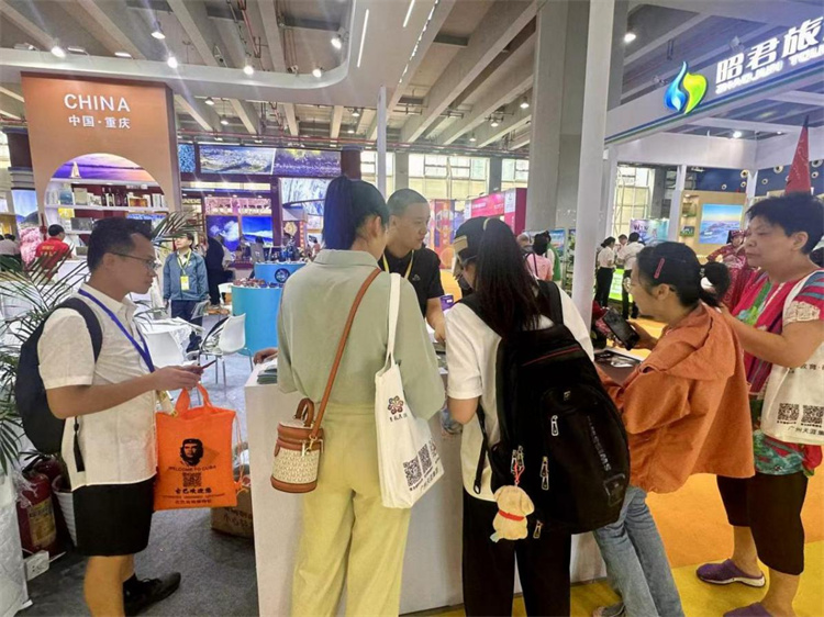 市民游客關(guān)注重慶文旅。成都市文廣旅局供圖