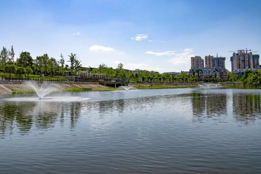 生態治理后的瓊江河道。遂寧市河長辦供圖