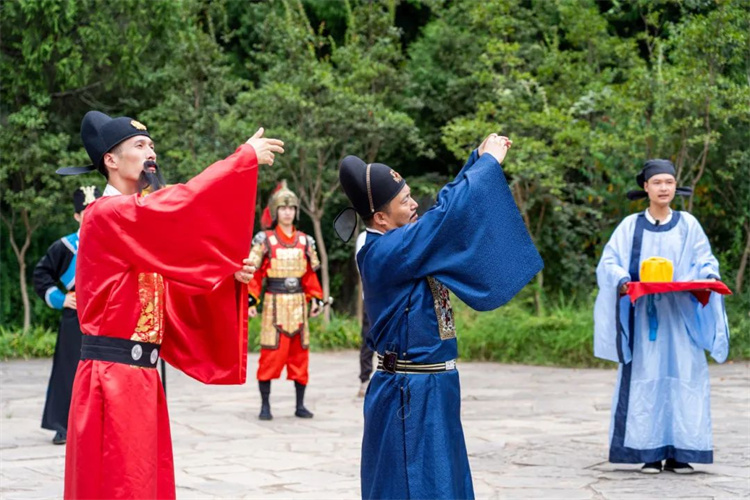 情景劇《點樹交印》。劍門關景區(qū)供圖