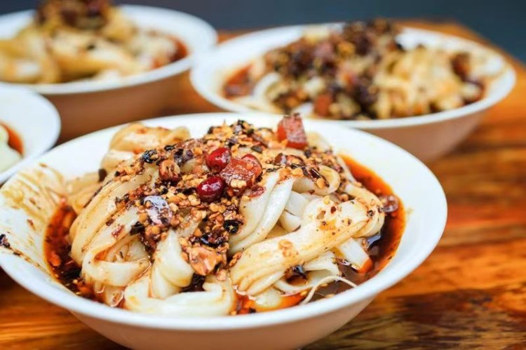 蒸涼面。陽林玥供圖