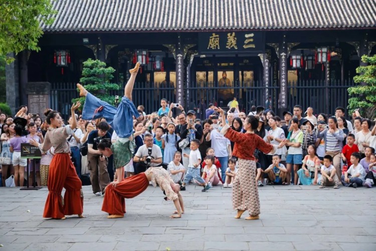 武侯祠文藝表演。成都市文廣旅局供圖
