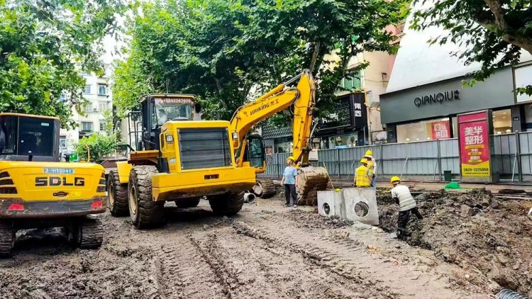 南街北街提升改造工程施工現場。梁慧芳供圖